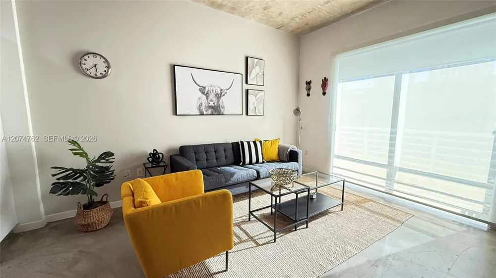 234 NE 3rd St #405 Miami, FL 33132