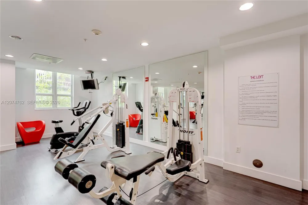 234 NE 3rd St #405 Miami, FL 33132