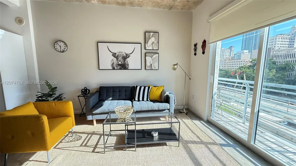 234 NE 3rd St #405 Miami, FL 33132