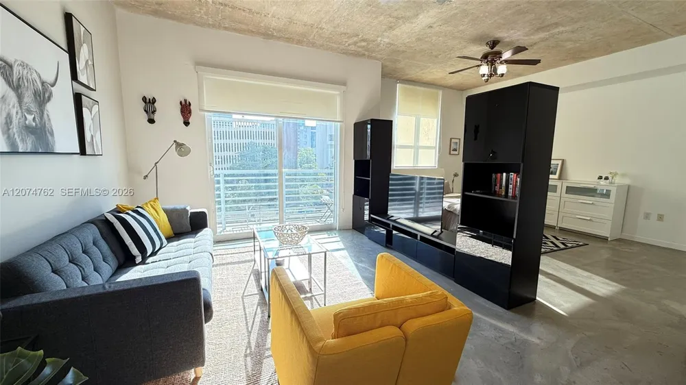 234 NE 3rd St #405 Miami, FL 33132