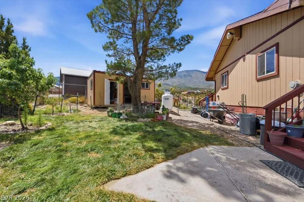 78 Pine Road Cold Creek, NV 89124