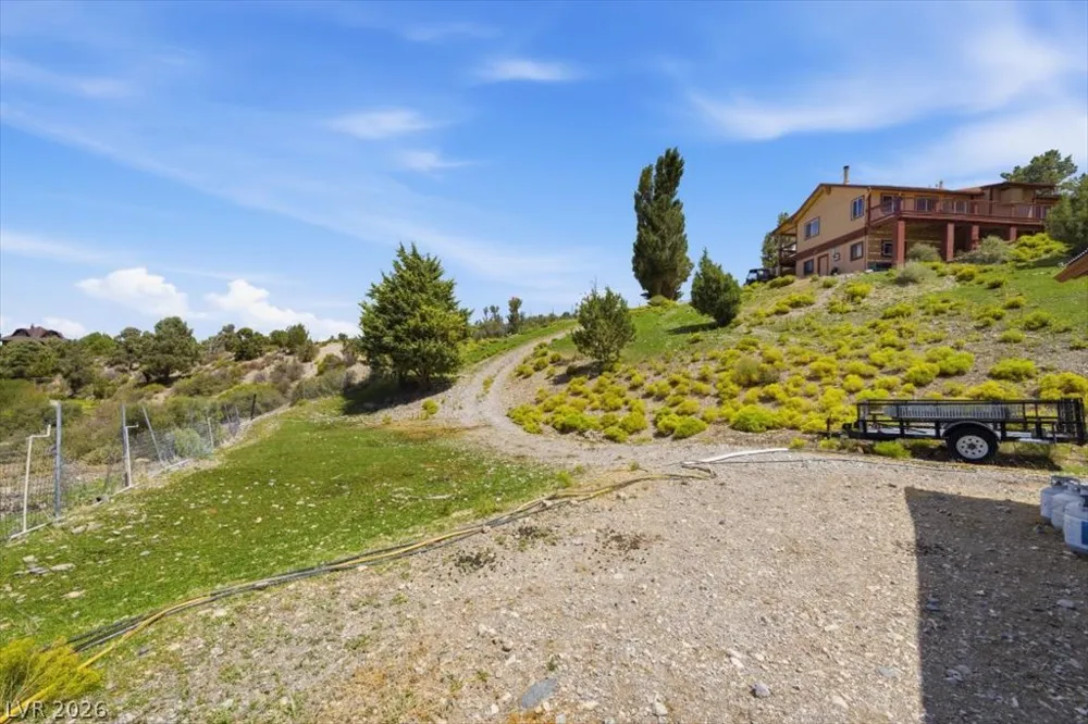 78 Pine Road Cold Creek, NV 89124
