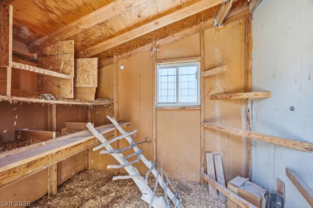 78 Pine Road Cold Creek, NV 89124