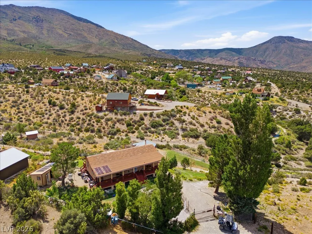 78 Pine Road Cold Creek, NV 89124