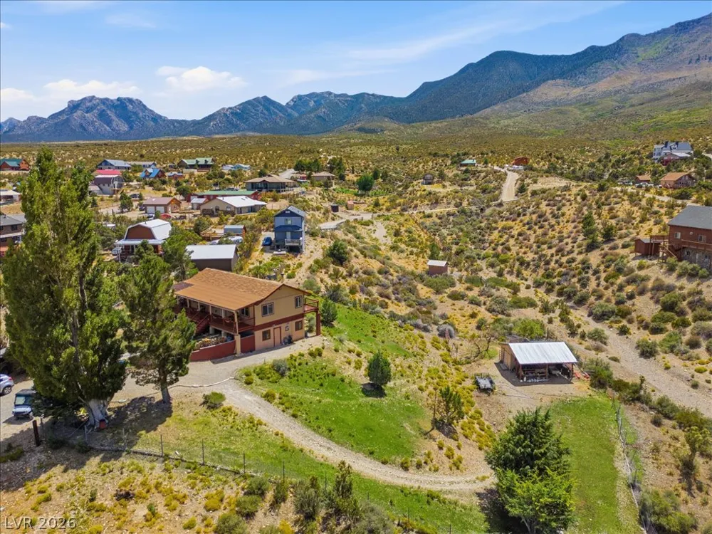 78 Pine Road Cold Creek, NV 89124