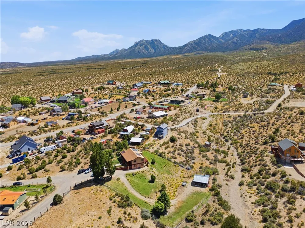 78 Pine Road Cold Creek, NV 89124
