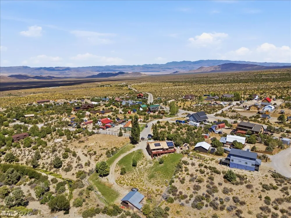 78 Pine Road Cold Creek, NV 89124