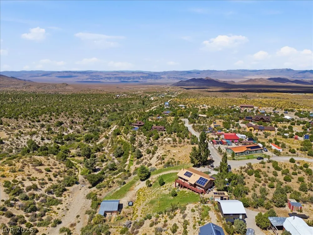 78 Pine Road Cold Creek, NV 89124