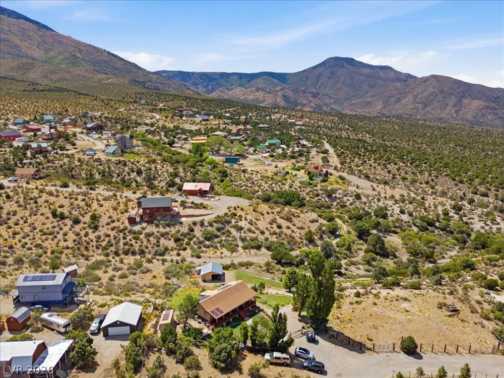 78 Pine Road Cold Creek, NV 89124