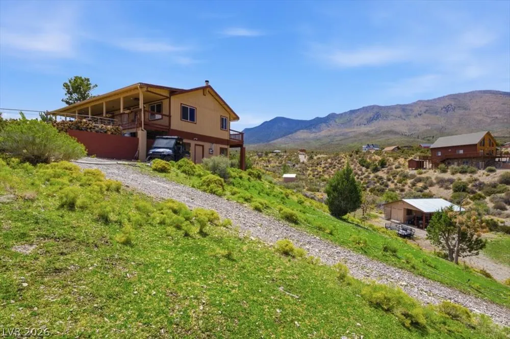 78 Pine Road Cold Creek, NV 89124