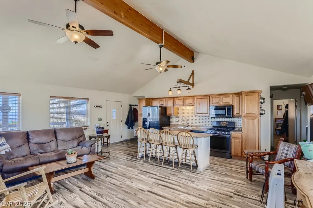 78 Pine Road Cold Creek, NV 89124