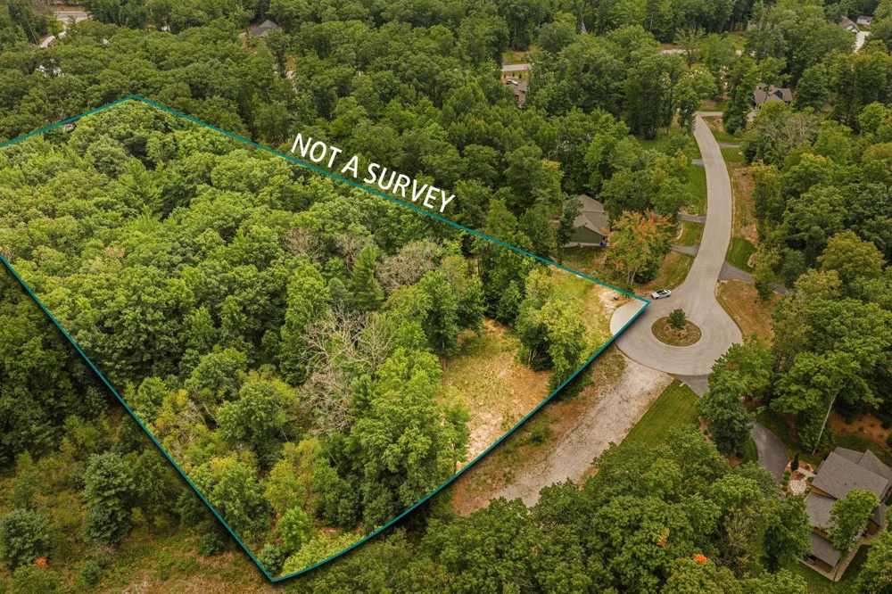2238 Arbutus Pointe Drive East Bay Township, MI 49696