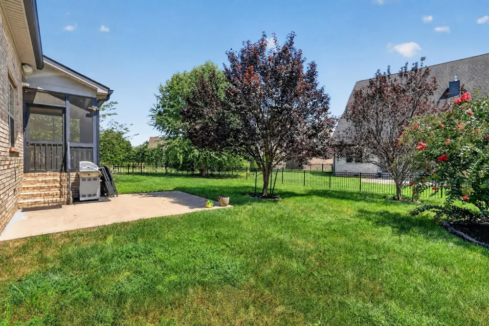 8007 June Apple Ln Spring Hill, TN 37174