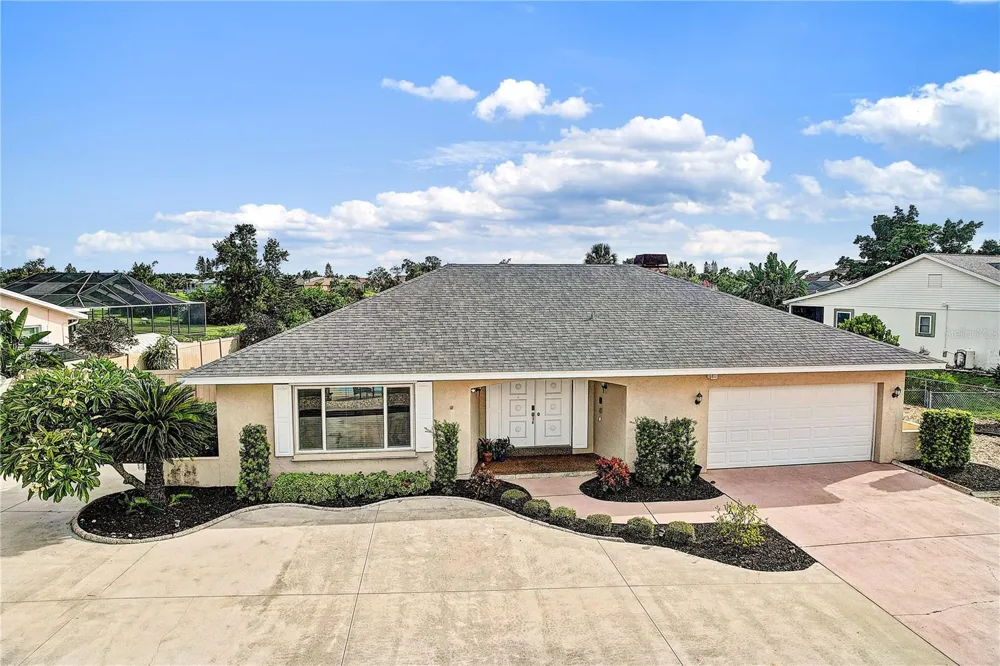 756 FLAMINGO DRIVE Apollo Beach, FL 33572