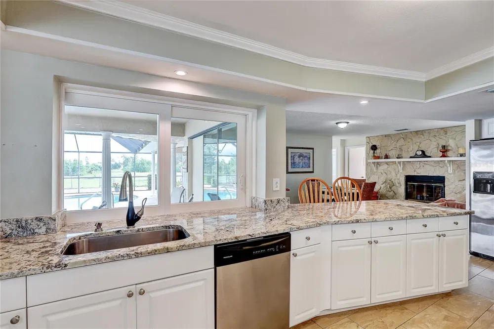 756 FLAMINGO DRIVE Apollo Beach, FL 33572