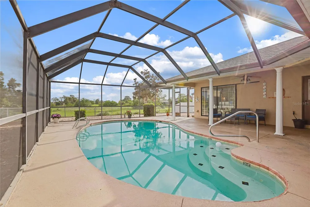 756 FLAMINGO DRIVE Apollo Beach, FL 33572