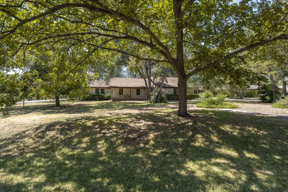 315 Caracara Drive Buda, TX 78610