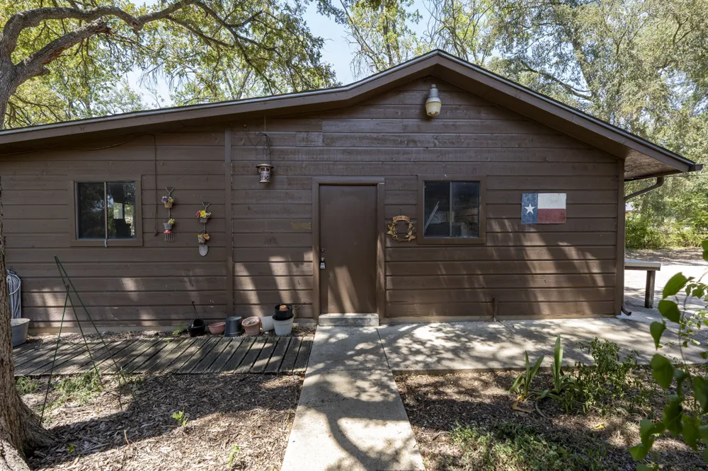 315 Caracara Drive Buda, TX 78610