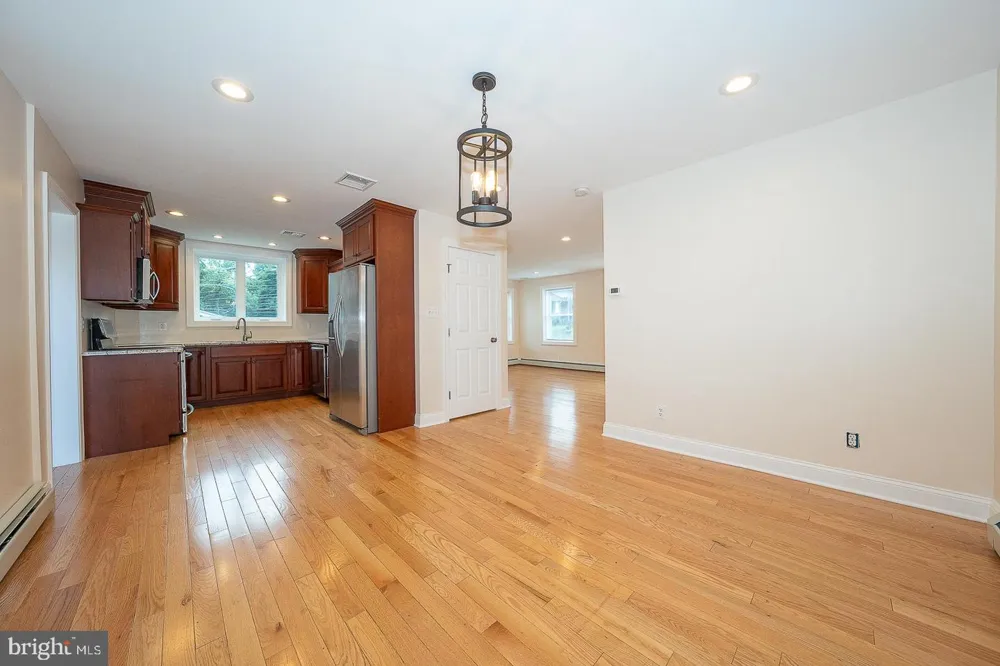 107 W CIRCULAR AVENUE Paoli, PA 19301