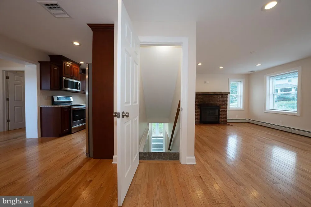 107 W CIRCULAR AVENUE Paoli, PA 19301