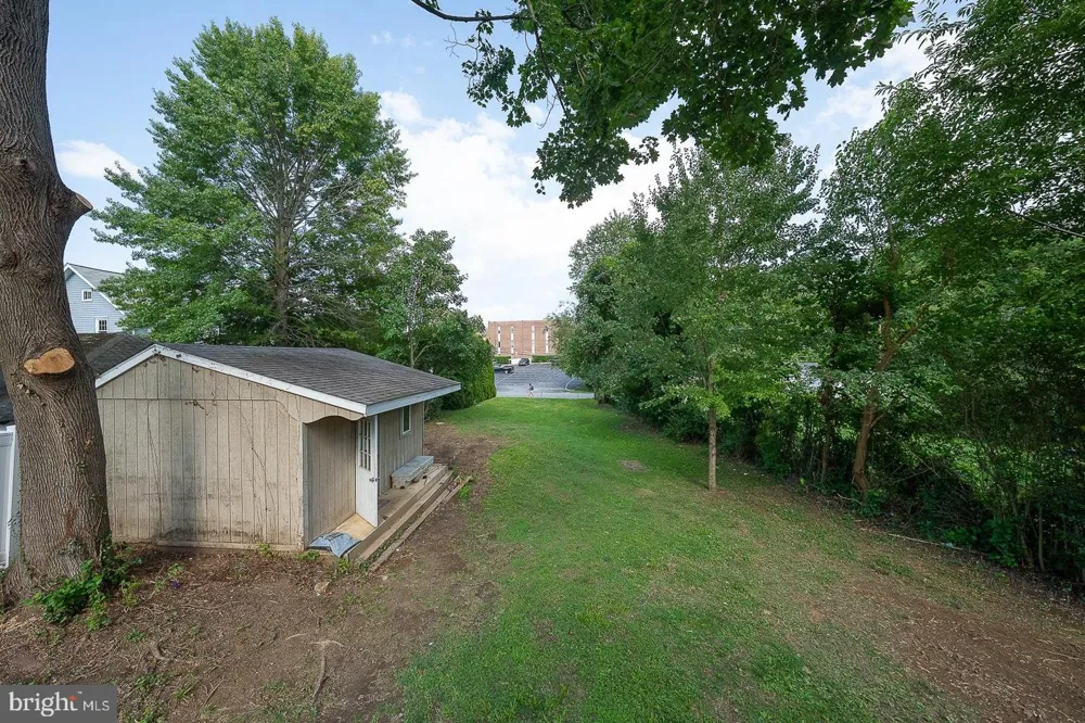 107 W CIRCULAR AVENUE Paoli, PA 19301