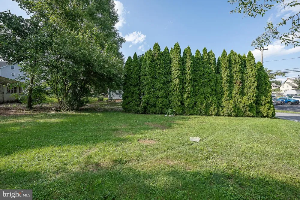 107 W CIRCULAR AVENUE Paoli, PA 19301
