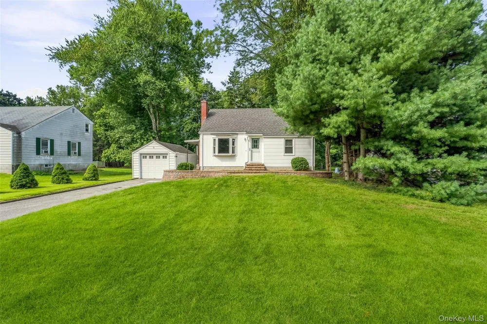 9 Memory Lane Poughkeepsie, NY 12603