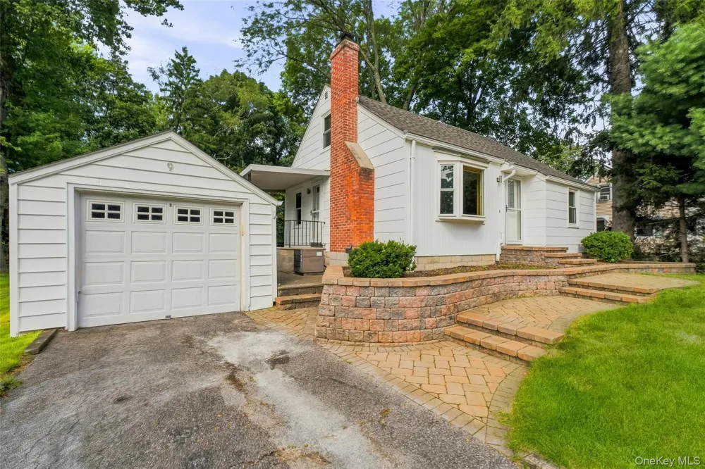 9 Memory Lane Poughkeepsie, NY 12603