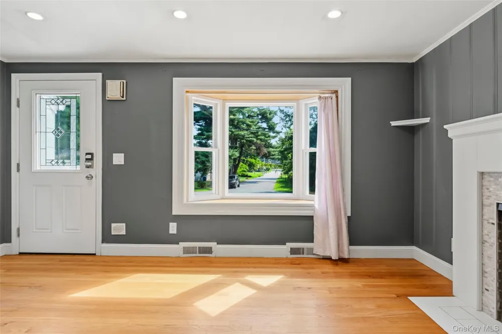 9 Memory Lane Poughkeepsie, NY 12603