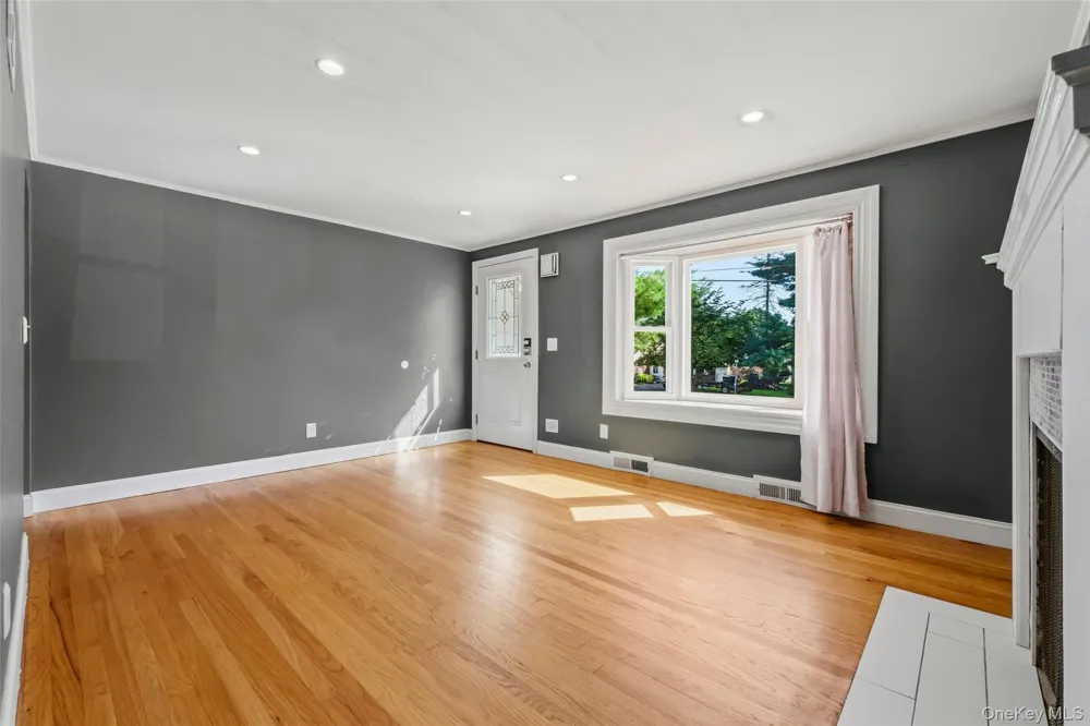 9 Memory Lane Poughkeepsie, NY 12603