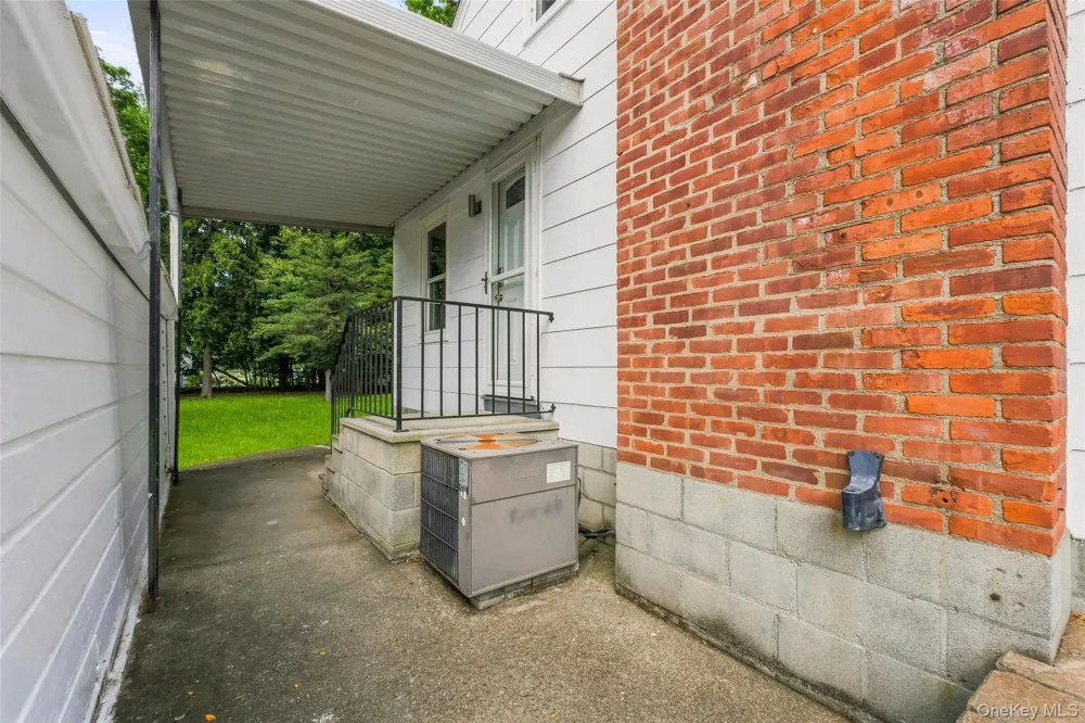 9 Memory Lane Poughkeepsie, NY 12603