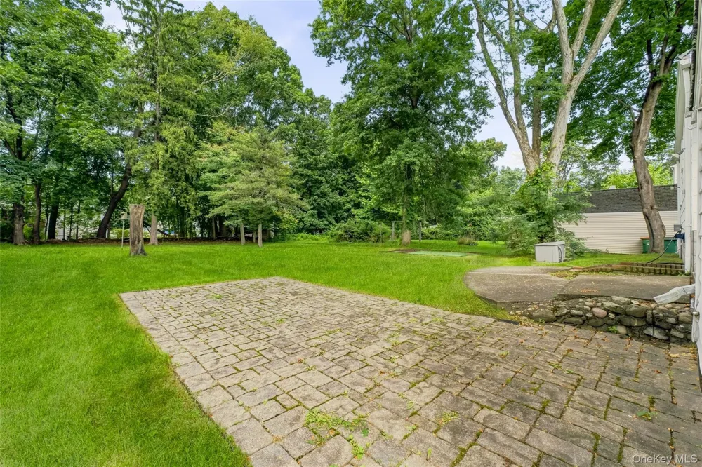 9 Memory Lane Poughkeepsie, NY 12603
