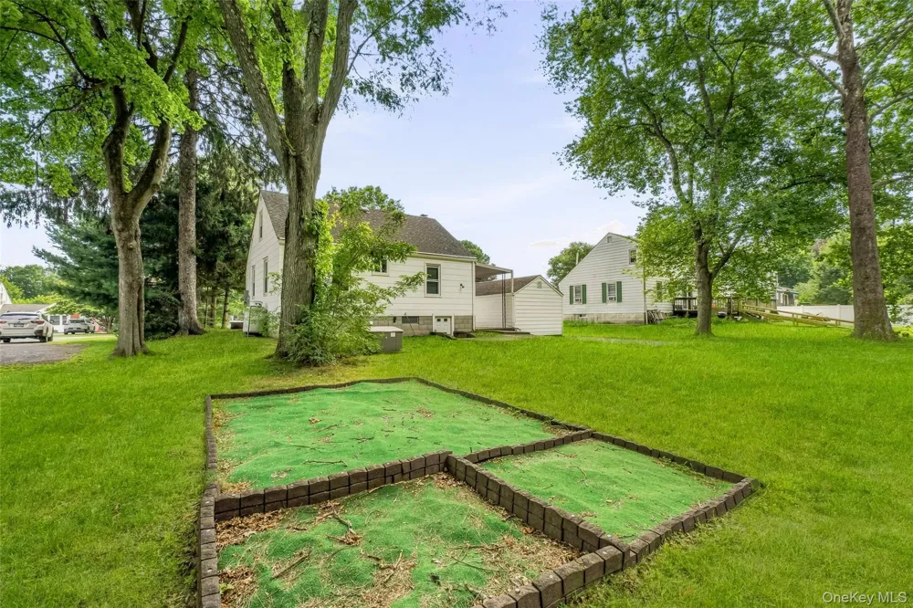 9 Memory Lane Poughkeepsie, NY 12603