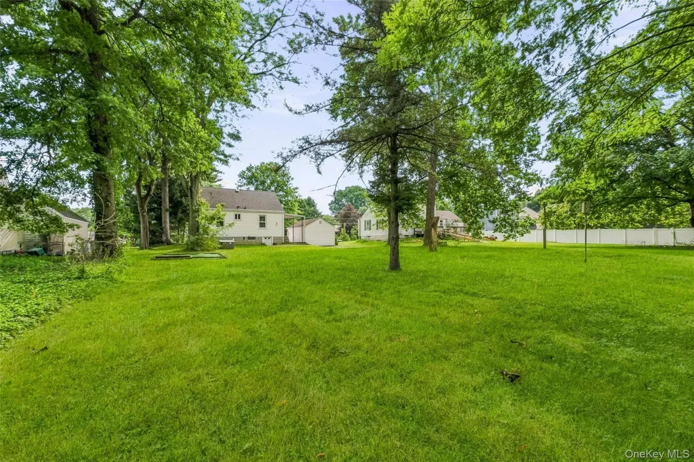 9 Memory Lane Poughkeepsie, NY 12603