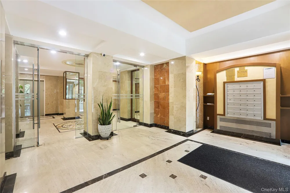 65 Oceana Drive E #9A Brooklyn, NY 11235