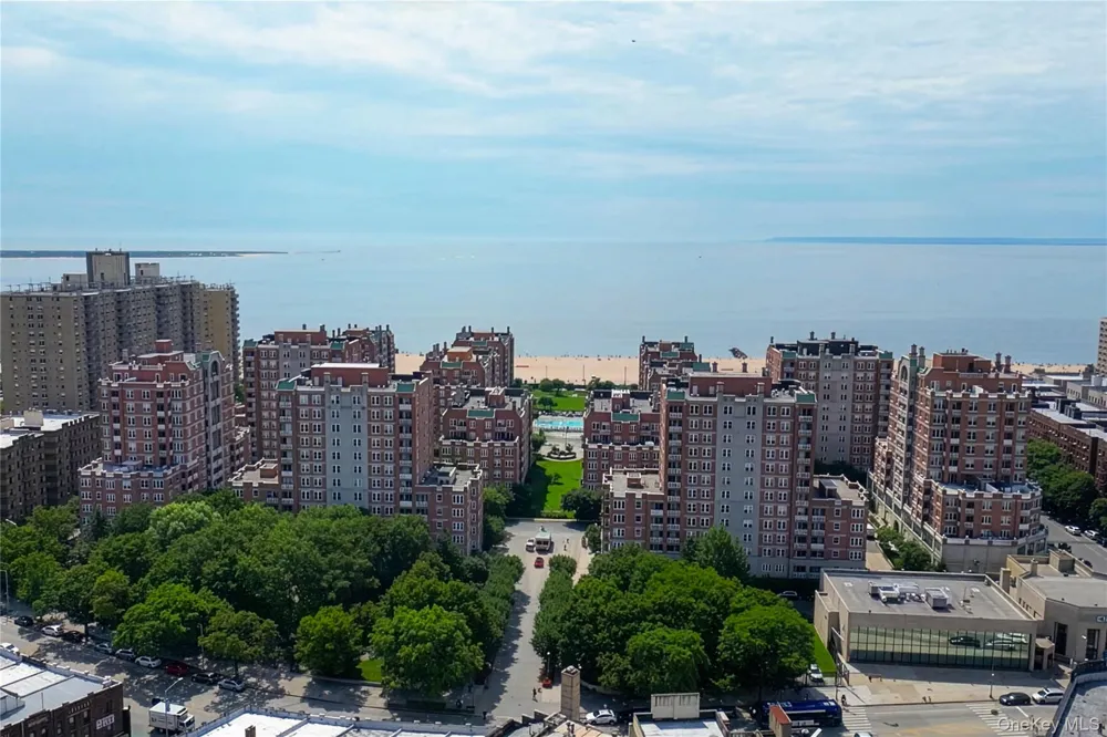 65 Oceana Drive E #9A Brooklyn, NY 11235