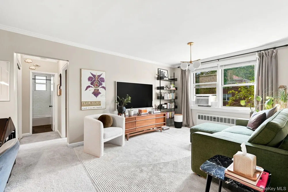 10 Bryant Crescent #1L White Plains, NY 10605