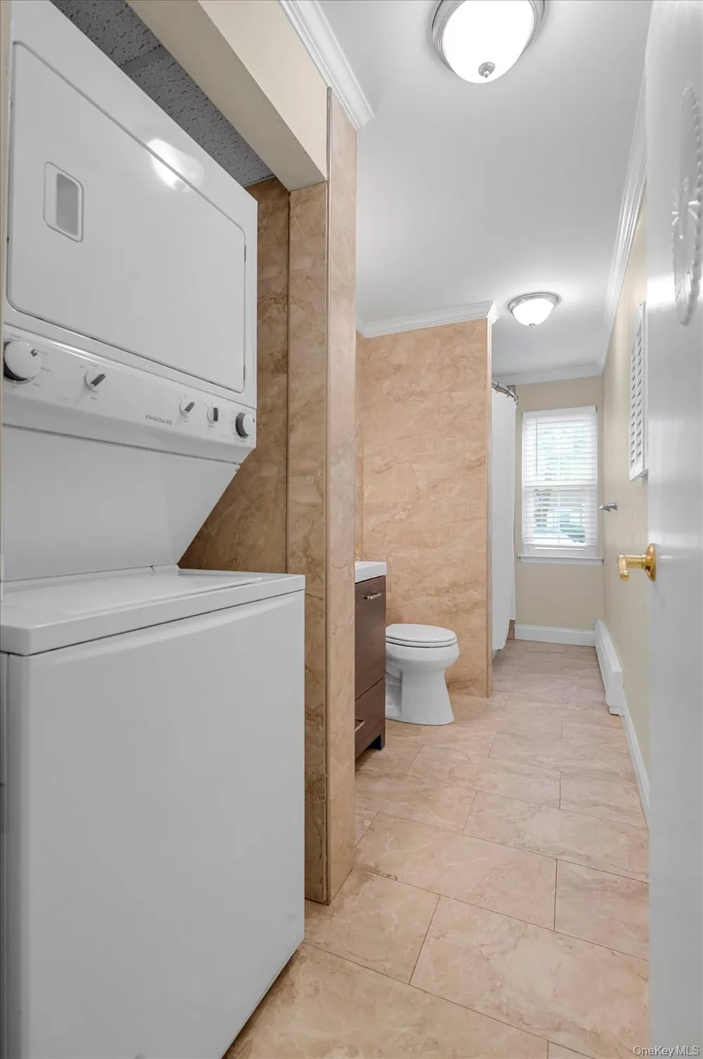 1108 Towne House Village Hauppauge, NY 11749