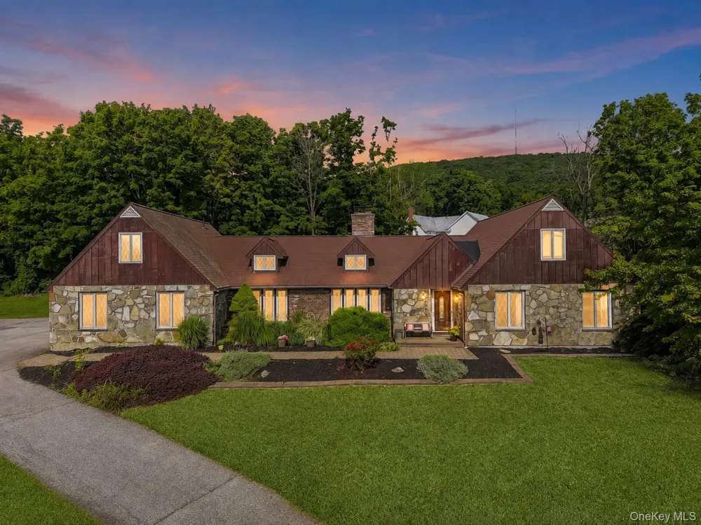 14 Lisa Drive Highland, NY 12528