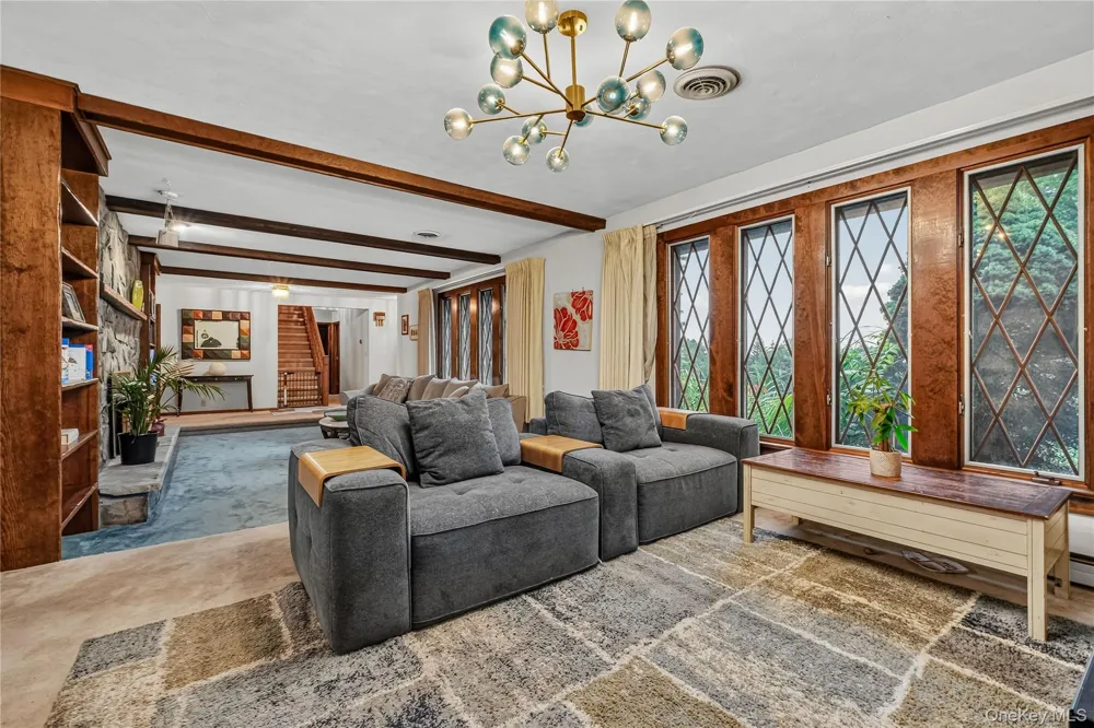 14 Lisa Drive Highland, NY 12528