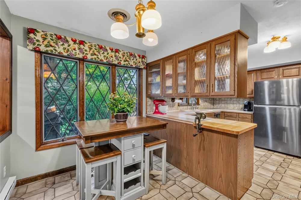 14 Lisa Drive Highland, NY 12528