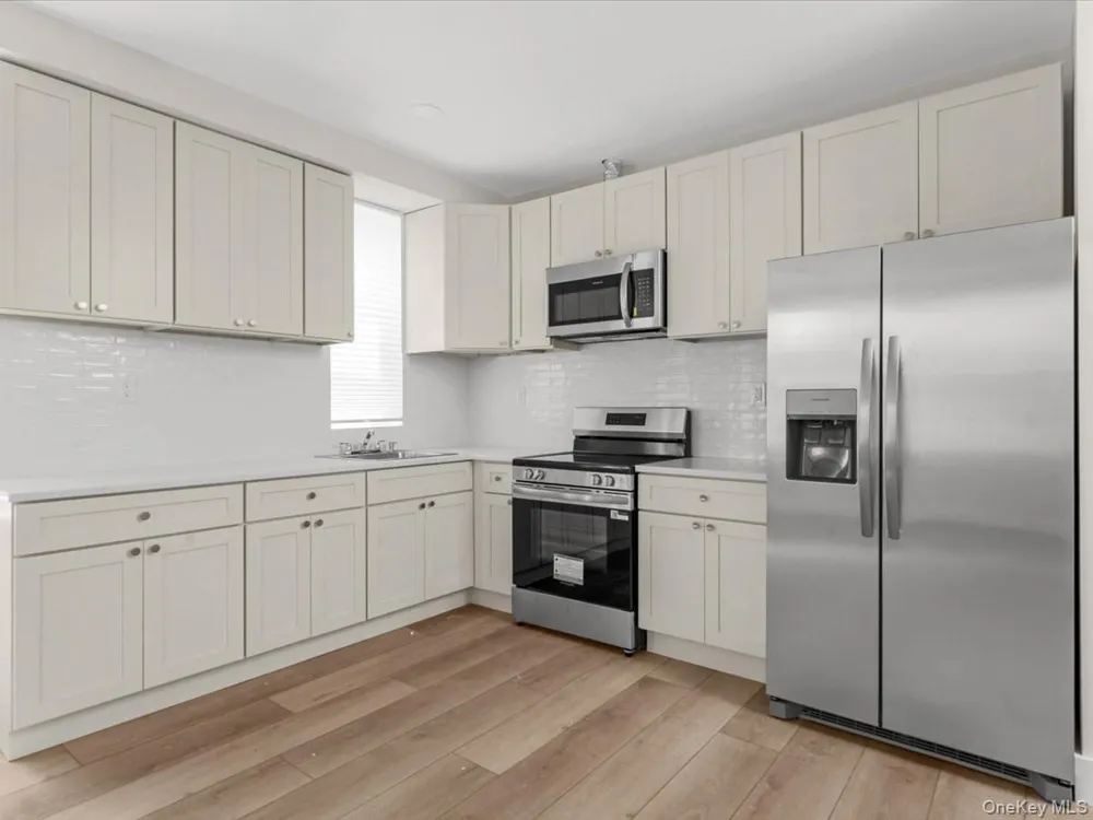 910 E 226th Street Bronx, NY 10466