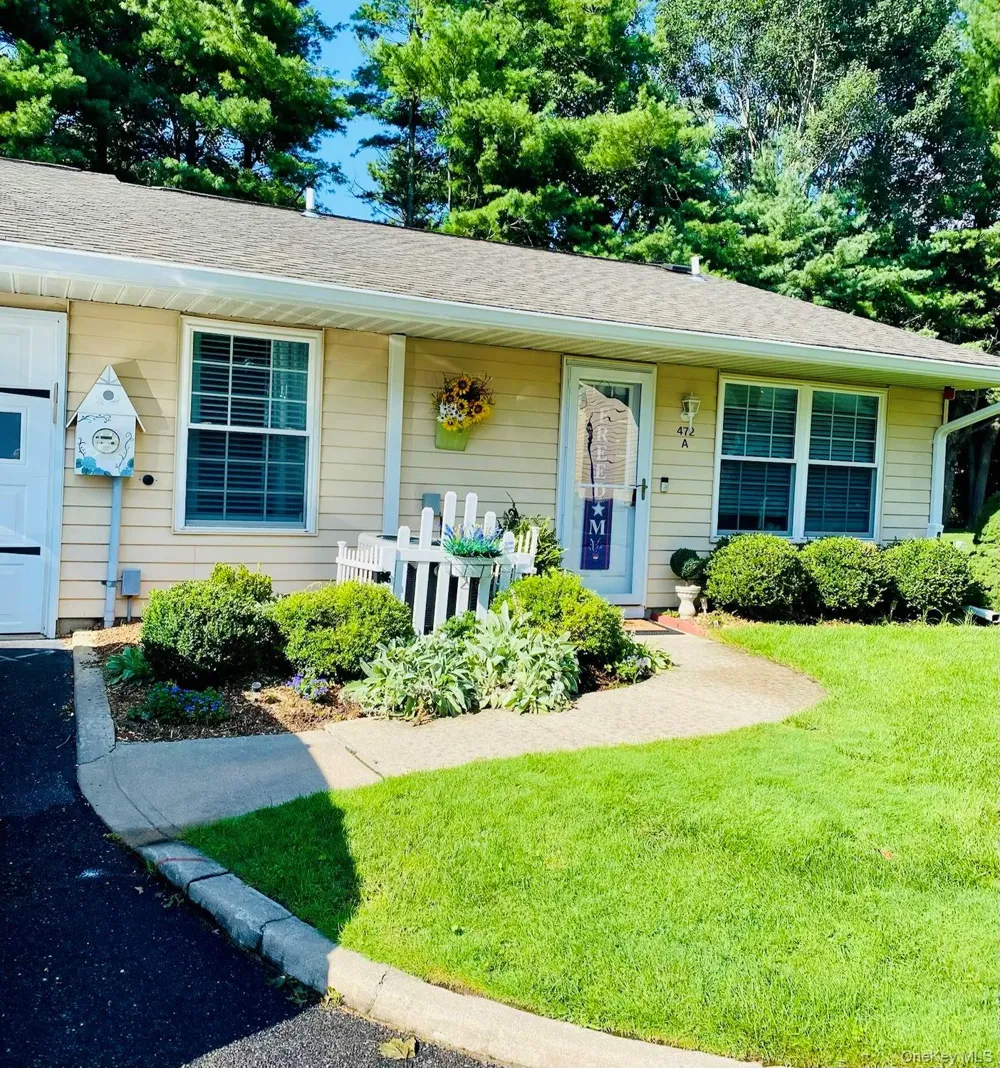 472A Darwen Drive Ridge, NY 11961
