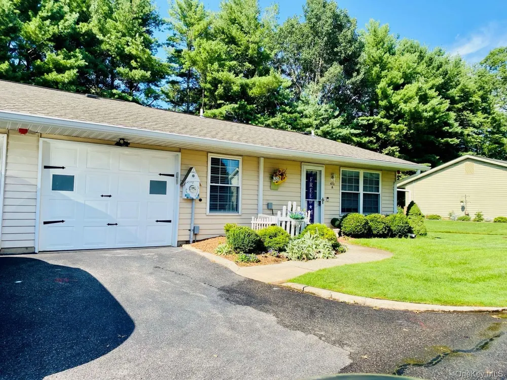 472A Darwen Drive Ridge, NY 11961