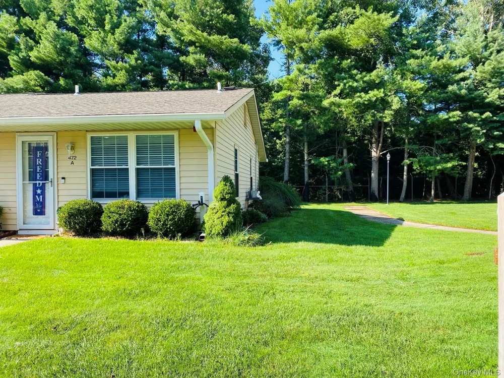 472A Darwen Drive Ridge, NY 11961