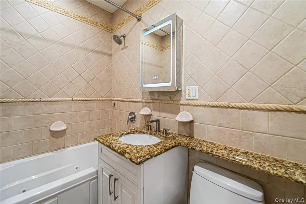 2569 38th Street #1R Astoria, NY 11103