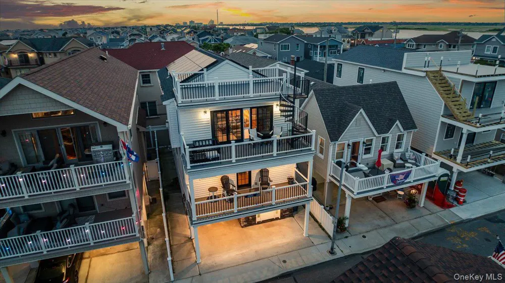 97 Wisconsin Street Long Beach, NY 11561