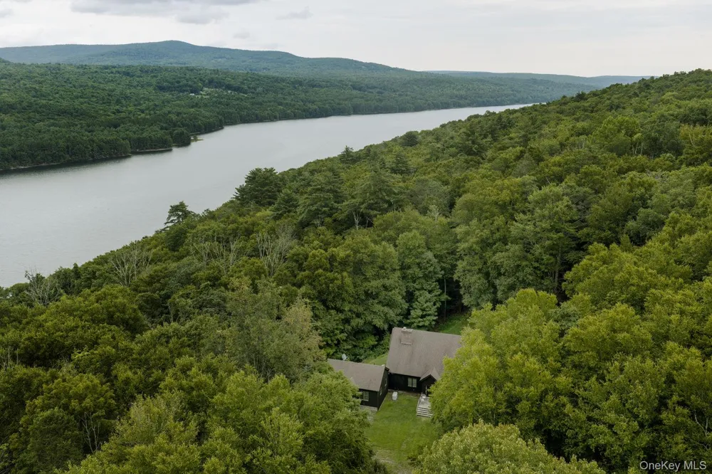 55 John George Road Grahamsville, NY 12740