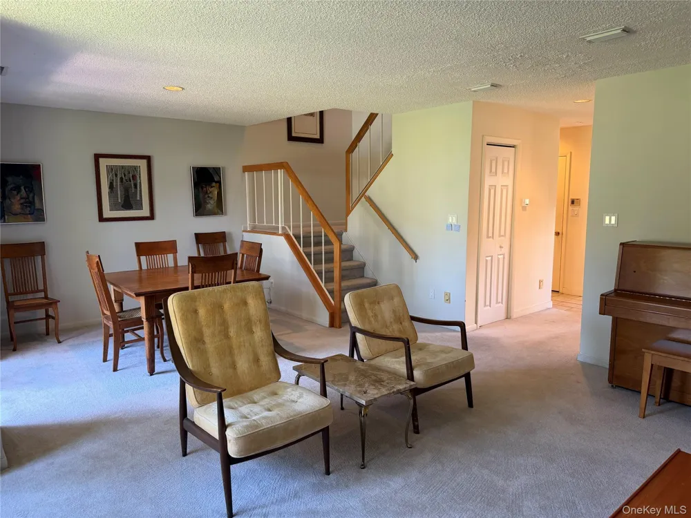 50 Pond Drive E Rhinebeck, NY 12572