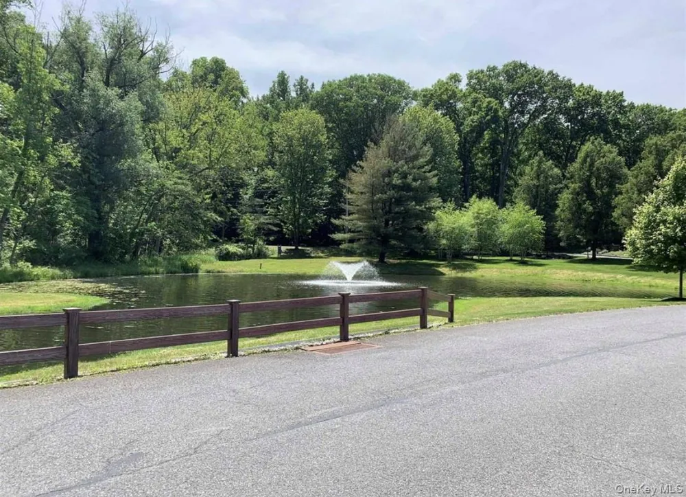 50 Pond Drive E Rhinebeck, NY 12572